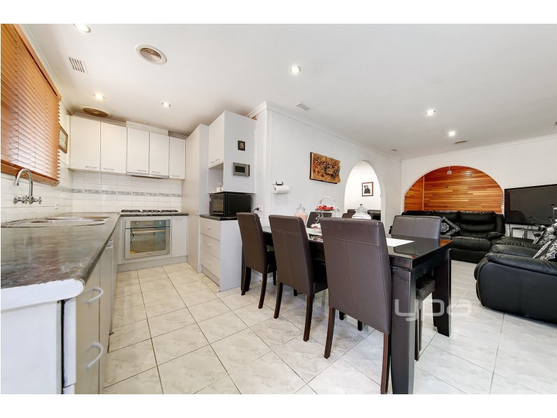 7 Lovat Court, Coolaroo VIC 3048