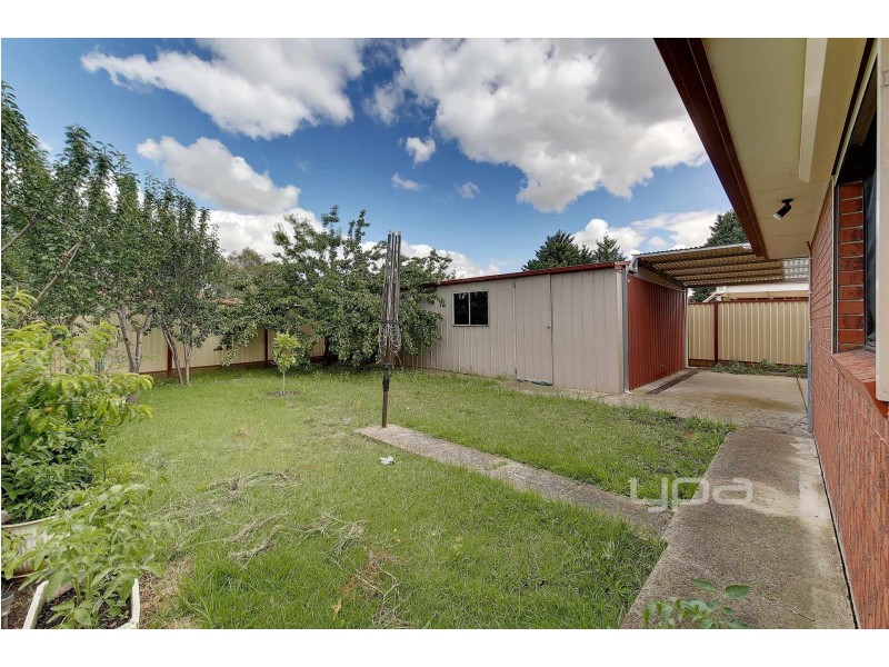 4 Harvey Court, Roxburgh Park VIC 3064