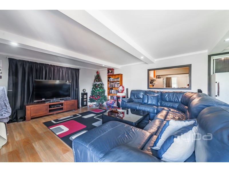 13 Drouin Street, Dallas VIC 3047