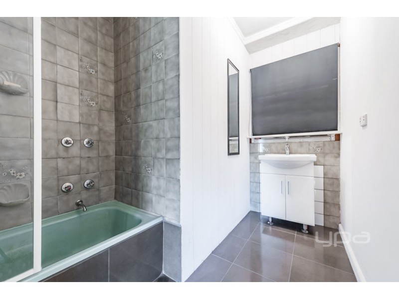 13 Drouin Street, Dallas VIC 3047