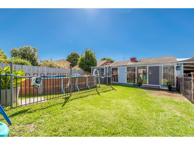 13 Drouin Street, Dallas VIC 3047