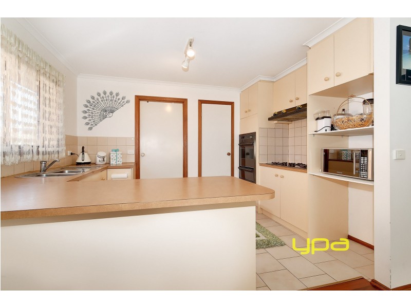 1 Dillwynia Place, Meadow Heights VIC 3048