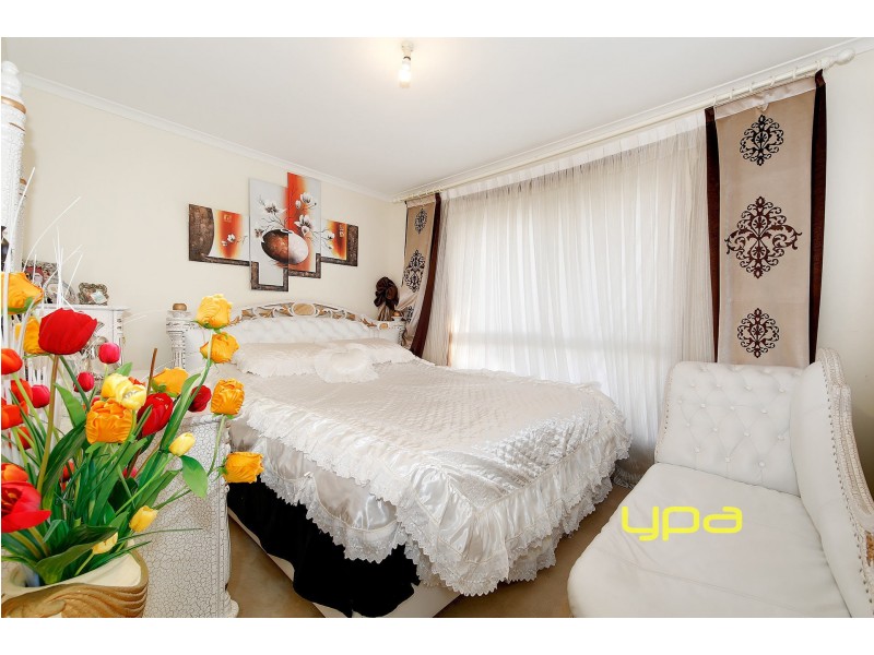 1 Dillwynia Place, Meadow Heights VIC 3048