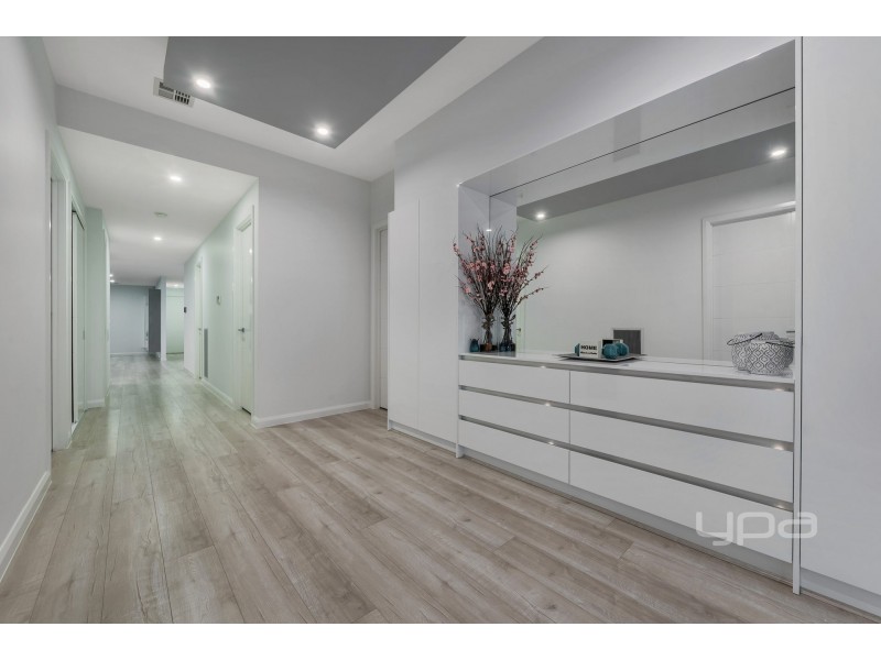 10 Hydra Court, Roxburgh Park VIC 3064