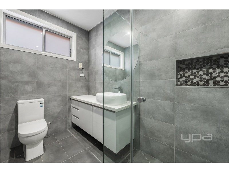 10 Hydra Court, Roxburgh Park VIC 3064