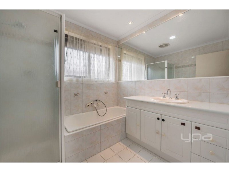 3 Jarrot Court, Meadow Heights VIC 3048