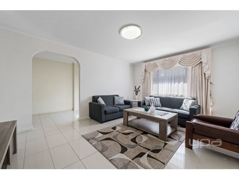 57 Ashleigh Crescent, Meadow Heights VIC 3048