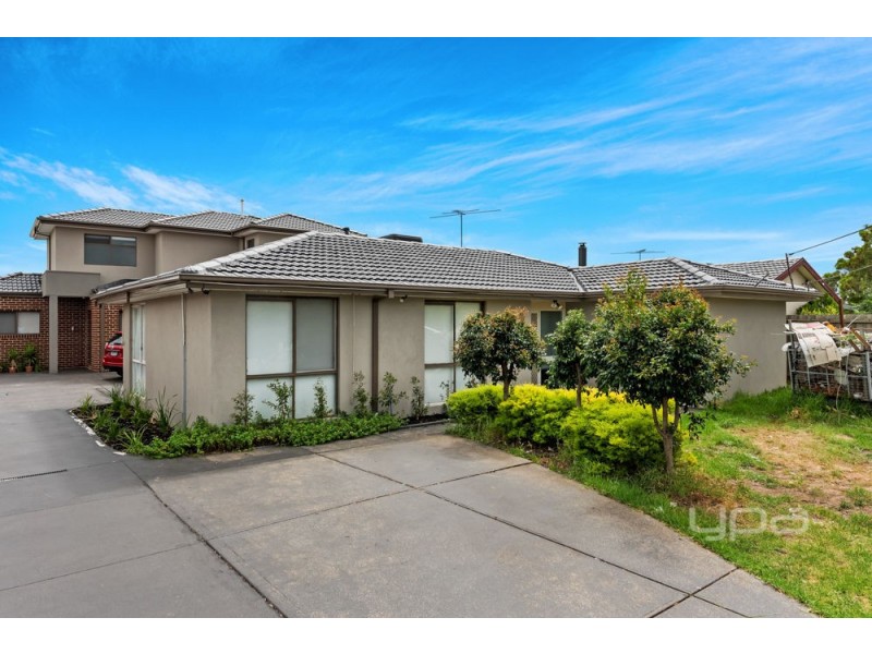 17 Darebin Court, Meadow Heights VIC 3048