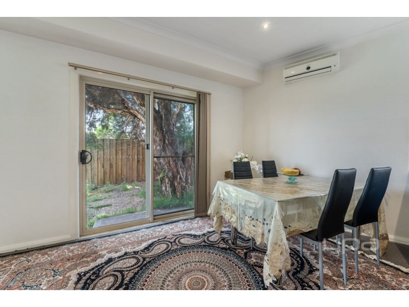 1/11 Dutton Court, Meadow Heights VIC 3048