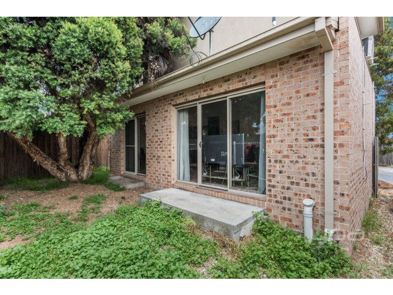 1/11 Dutton Court, Meadow Heights VIC 3048