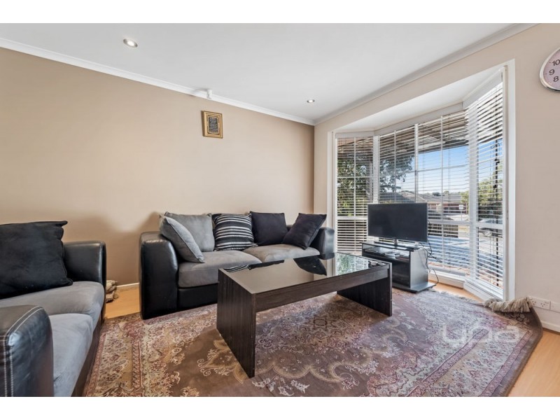 3 Melaleuca Drive, Meadow Heights VIC 3048