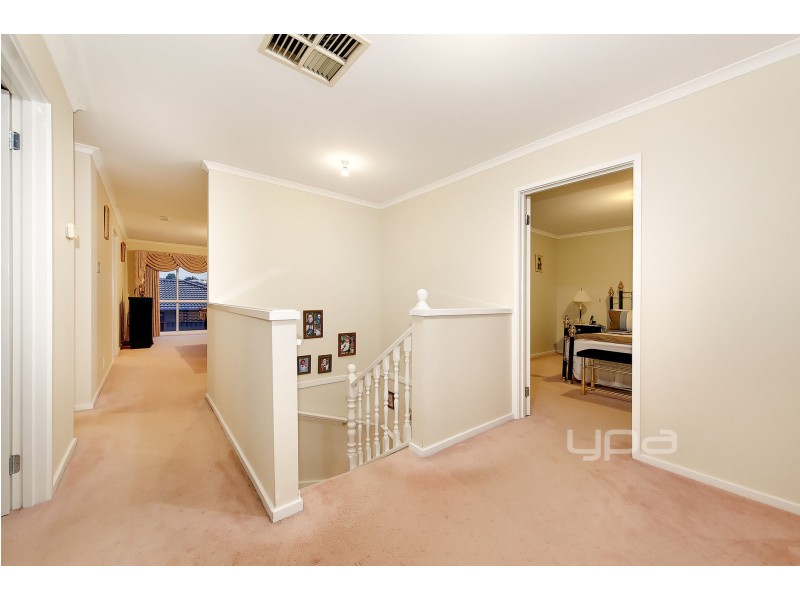 14 Gathray Court, Roxburgh Park VIC 3064
