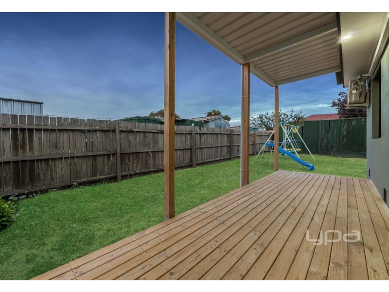 17 Ventnor Crescent, Coolaroo VIC 3048
