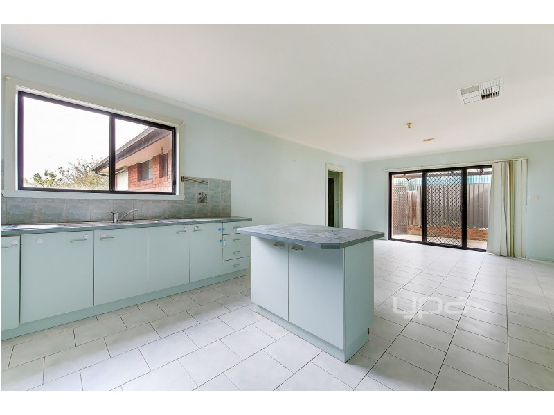 1 Gimlet Close, Meadow Heights VIC 3048