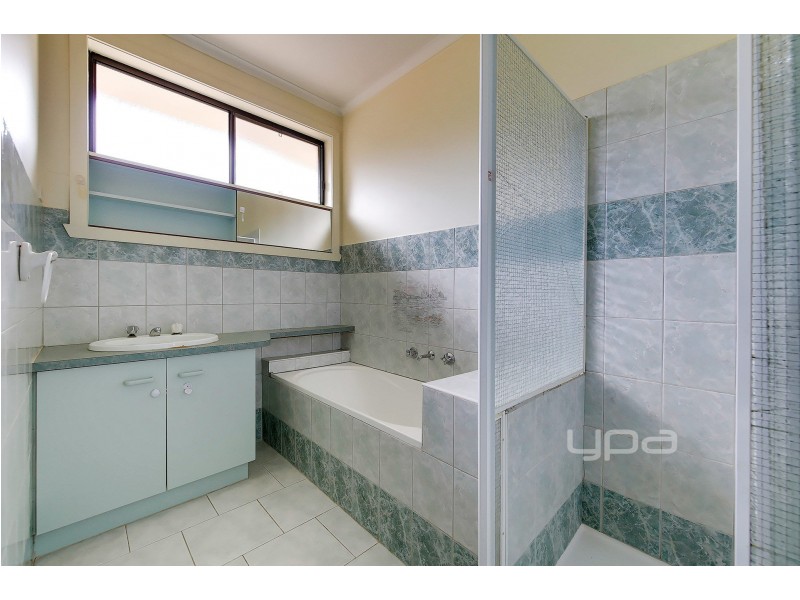 1 Gimlet Close, Meadow Heights VIC 3048