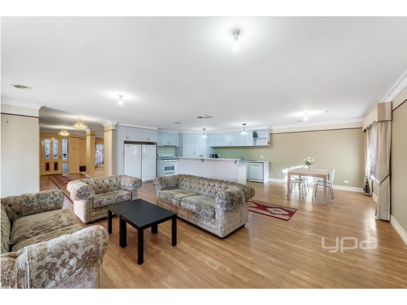 11 Homewood Court, Meadow Heights VIC 3048