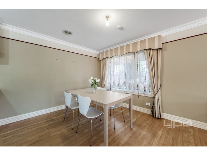 11 Homewood Court, Meadow Heights VIC 3048