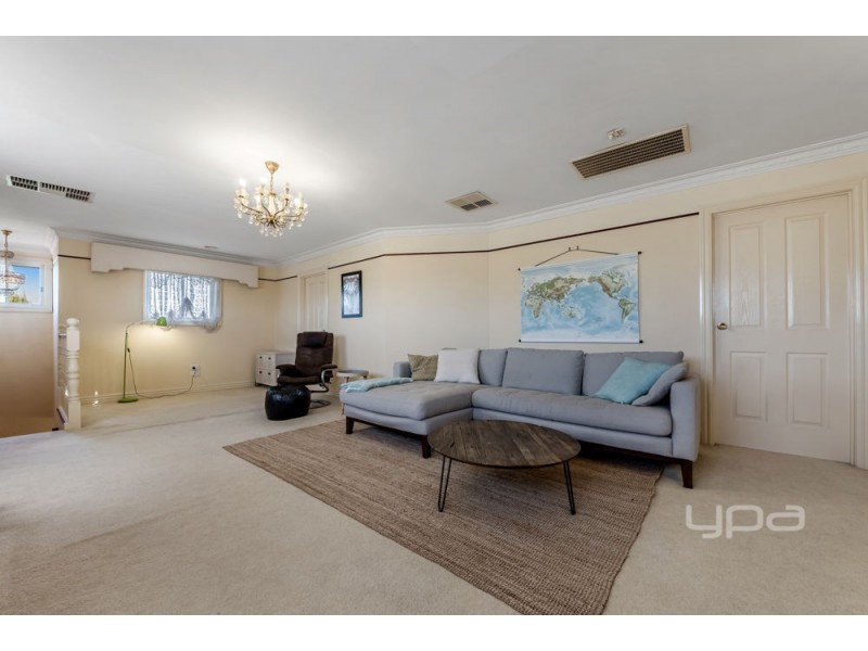 11 Homewood Court, Meadow Heights VIC 3048