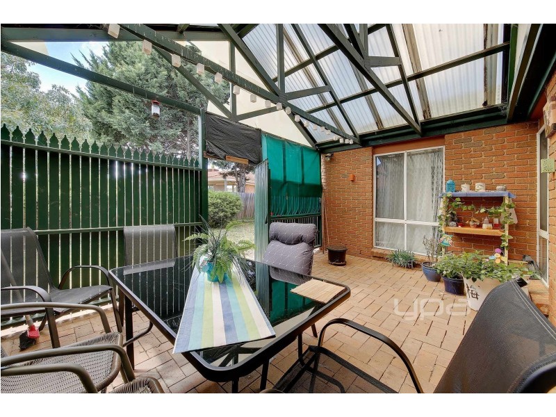 16 Morey Court, Roxburgh Park VIC 3064