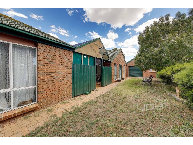 16 Morey Court, Roxburgh Park VIC 3064