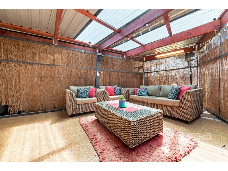 16 Glenmaggie Court, Meadow Heights VIC 3048