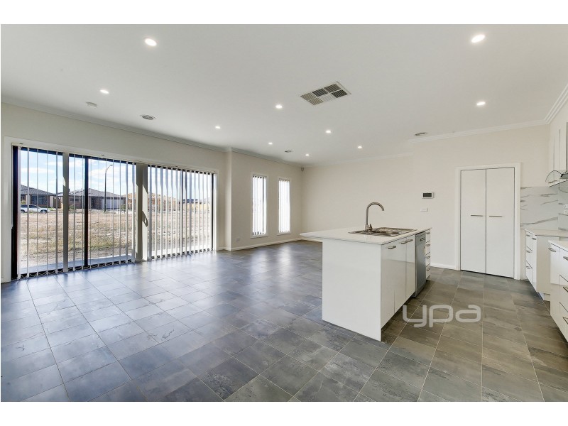 9 Colwood Way, Mickleham VIC 3064