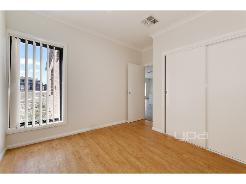 9 Colwood Way, Mickleham VIC 3064