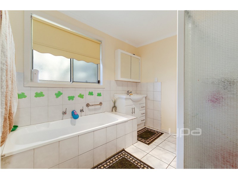 5B Lovat Court, Coolaroo VIC 3048