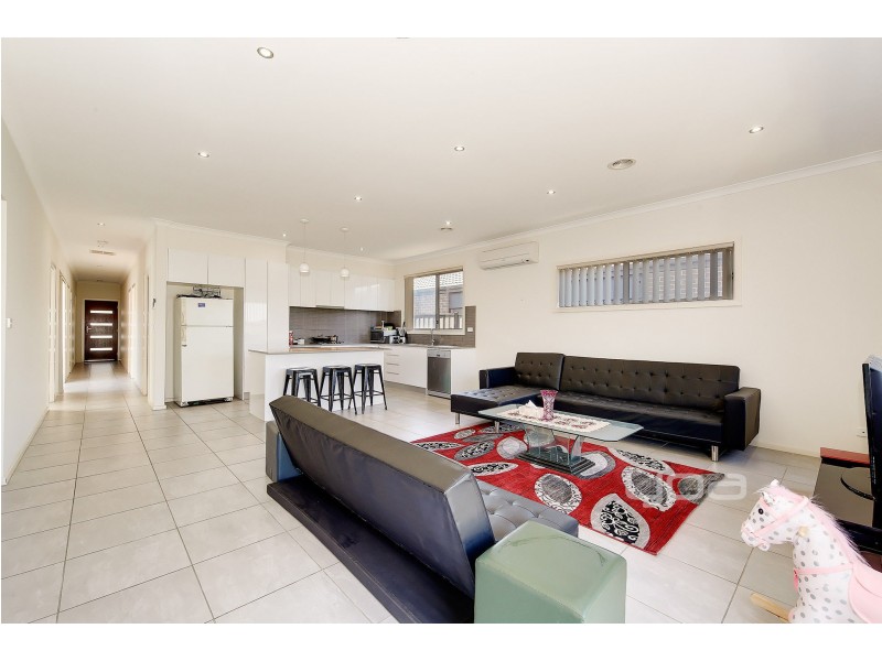7 Violet Place, Craigieburn VIC 3064