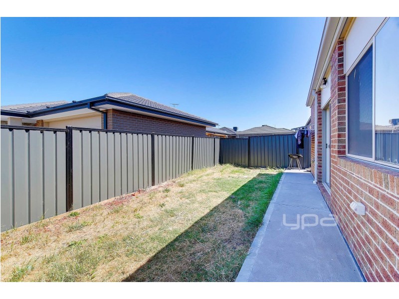 7 Violet Place, Craigieburn VIC 3064