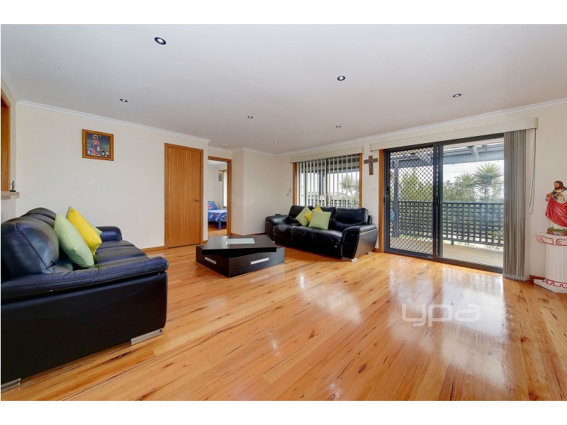 40 Fuschia Place, Meadow Heights VIC 3048