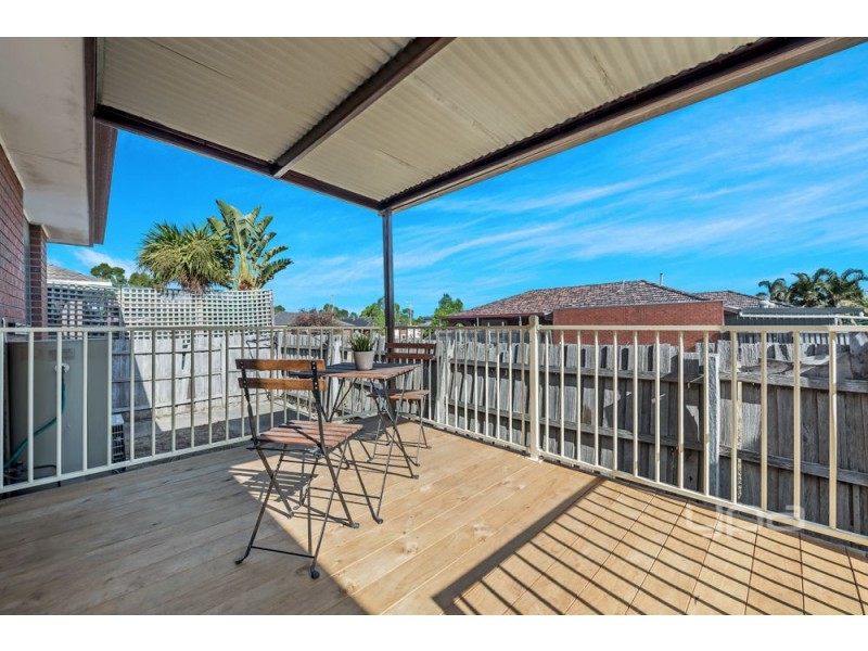 2/19 Mitchell Crescent, Meadow Heights VIC 3048