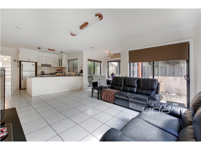 36 Sandover Drive, Roxburgh Park VIC 3064