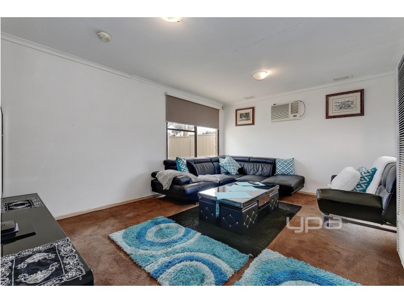 10 Midas Court, Meadow Heights VIC 3048
