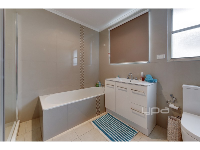 10 Midas Court, Meadow Heights VIC 3048