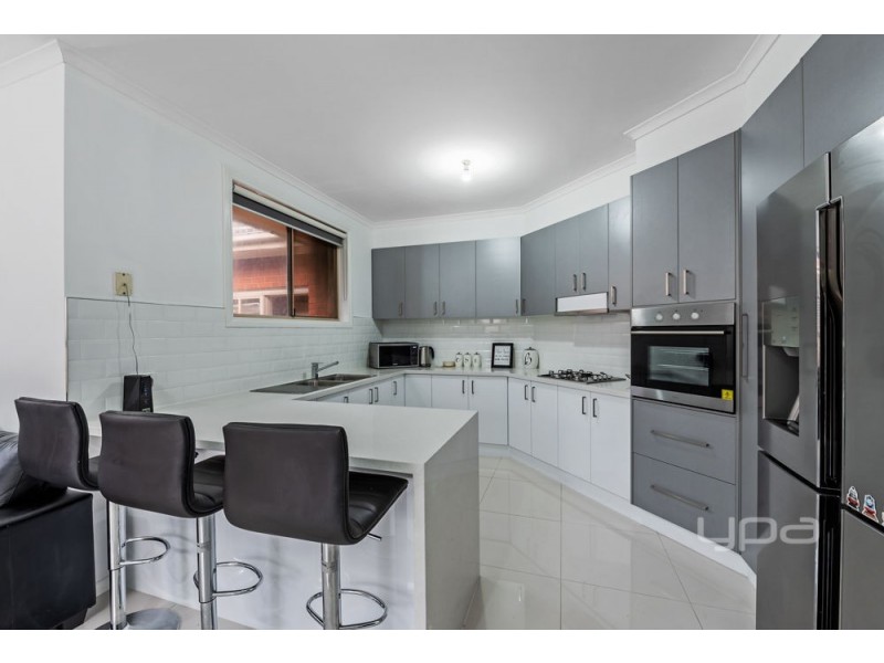 22 Wrigley Crescent, Roxburgh Park VIC 3064