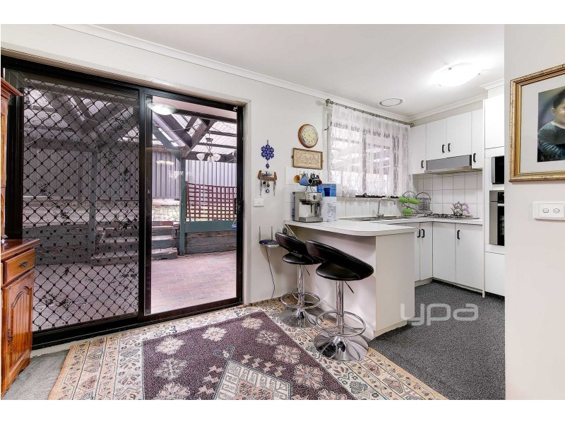 8 Manuka Place, Meadow Heights VIC 3048