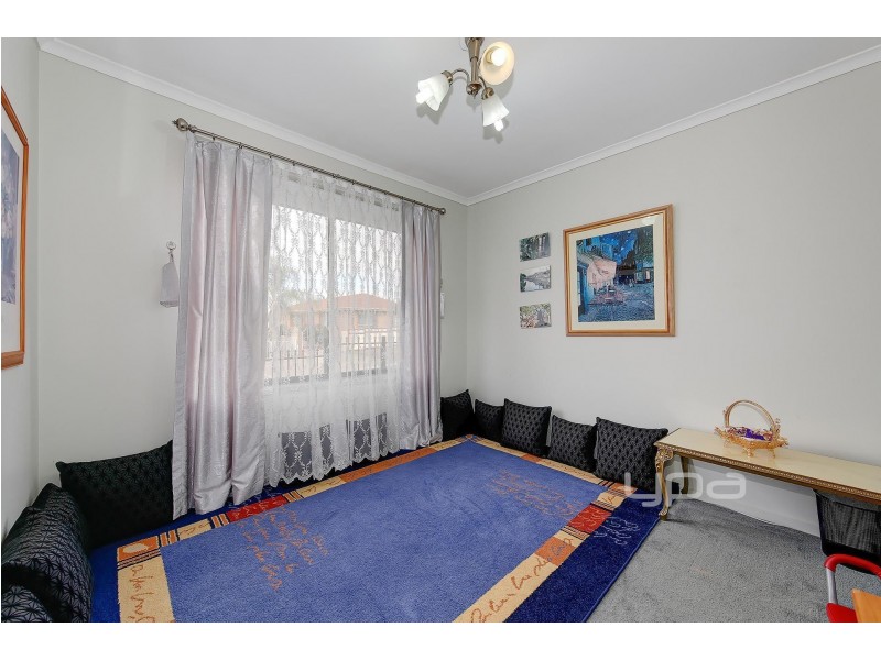 8 Manuka Place, Meadow Heights VIC 3048