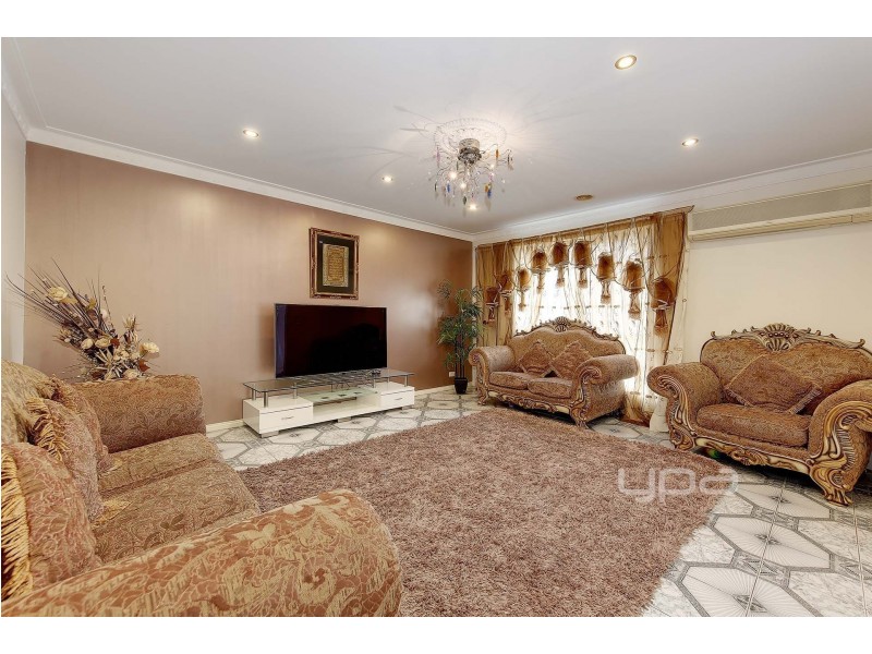 3 Honeysuckle Court, Meadow Heights VIC 3048