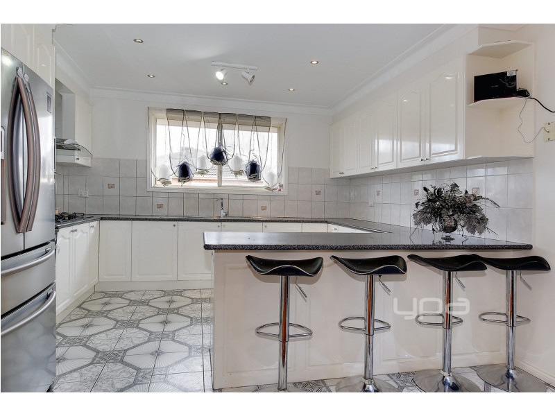 3 Honeysuckle Court, Meadow Heights VIC 3048