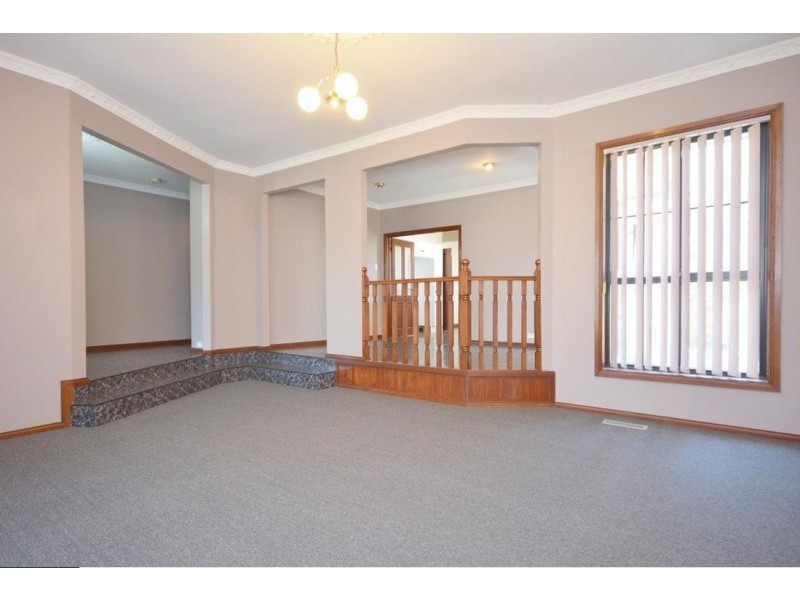 33 Princetown Avenue, Craigieburn VIC 3064