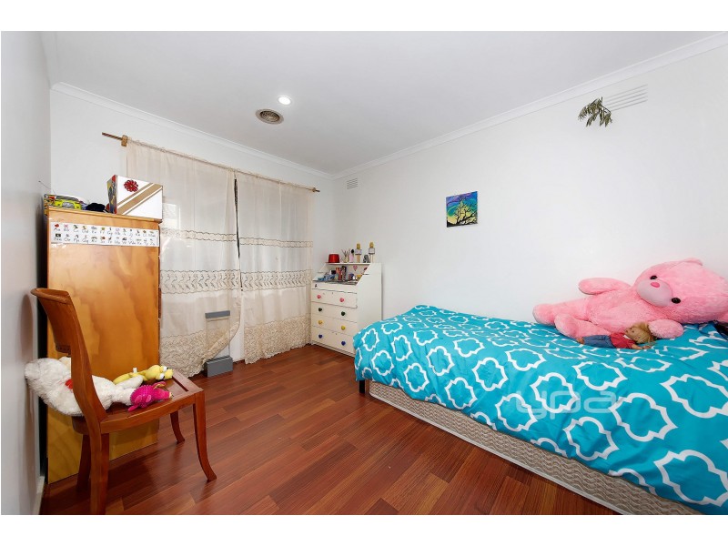 46 Woodburn Crescent, Meadow Heights VIC 3048