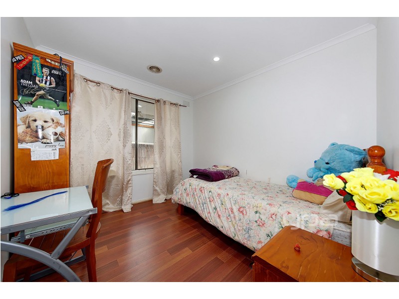 46 Woodburn Crescent, Meadow Heights VIC 3048