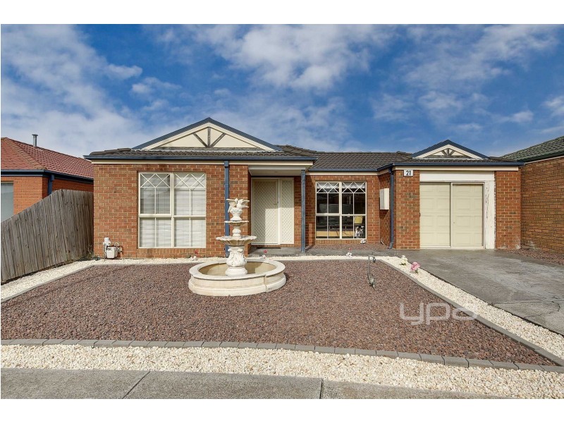 21 Sandover Drive, Roxburgh Park VIC 3064