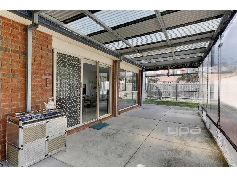 21 Sandover Drive, Roxburgh Park VIC 3064