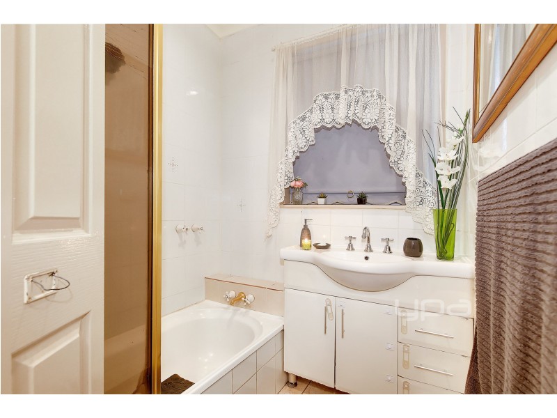 230 Railway Crescent, Dallas VIC 3047