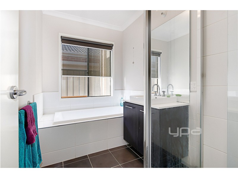 478 Grand Boulevard, Craigieburn VIC 3064