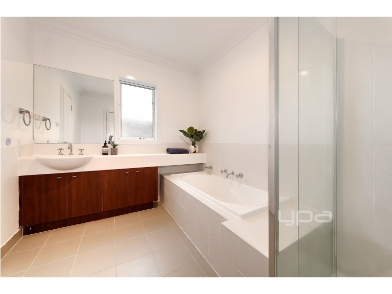 1 Portland Place, Roxburgh Park VIC 3064