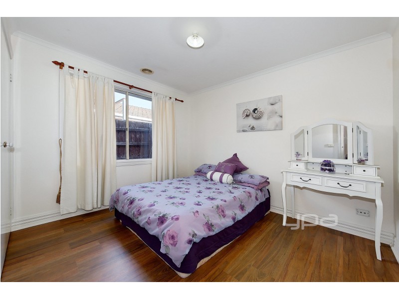 9 Woodworth Court, Roxburgh Park VIC 3064