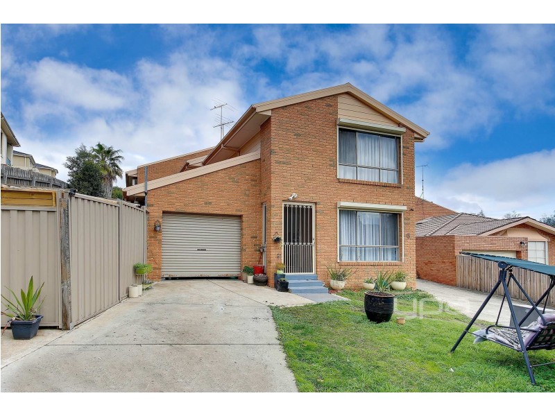 1/6 Shankland Boulevard, Meadow Heights VIC 3048